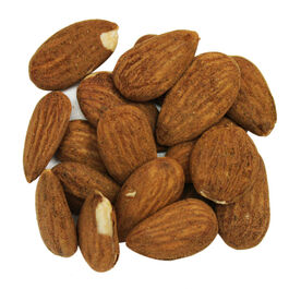 ALMENDRA CRUDA CON PIEL